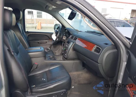 2013 GMC Yukon Xl 1500 Slt from USA, damaged, VIN 1GKS1KE01DR257684